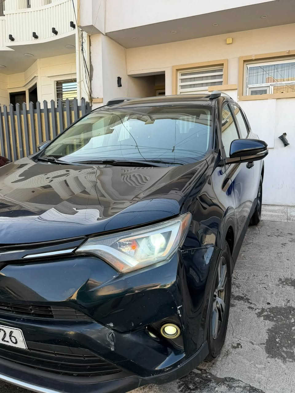 السلام عليكم من رخصة الادمن المحترم
تويوتا راف فور 2018 XLE 
رقم بغداد الانكليزي الجديد 
وارد امريكي 
حادث فقط دعاميات اماميه وخلفيه  وصبغ ربع الجامرلغ الخلفي الايسر (السونار موجود داخل المنشور) 
السياره ماشيه : 93 ميل 
مكفوله كير ومحرك على وضع الشركه 
الكشر كلش نظيف 
تبريد ثلج 
- [ ] ** المواصفات XLE
فتحه / تحكم ستيرن جهتين + كروس سرعه/ 3 انظمة قيادة/ تبريد بيانو/ اشاير بالمري/ شاشه لمس / بجم زينون اصلي 
الاتصال على الرقم 
***********
السعر :147$$$ قفل 🔒
