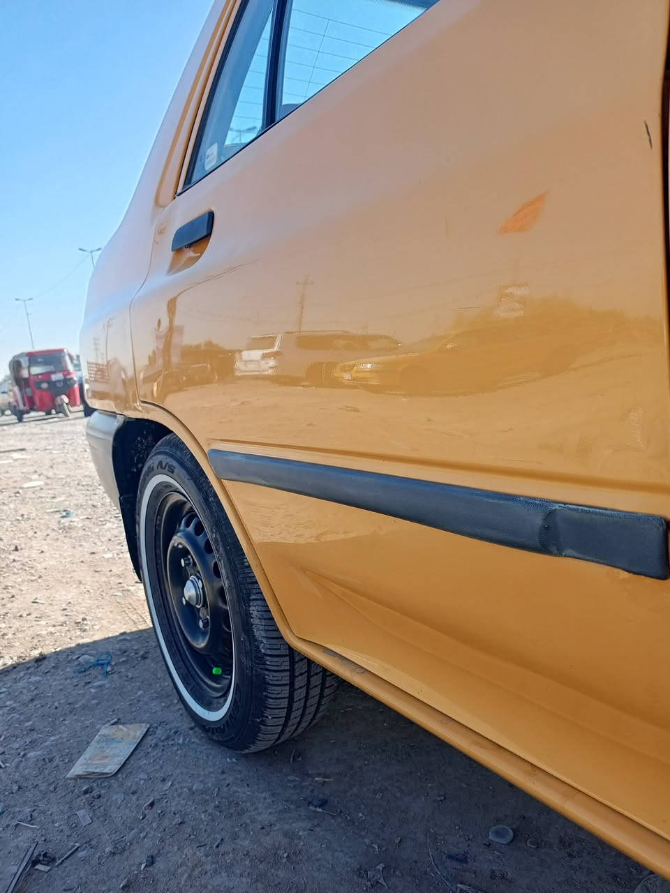 التفاصيل داخل الصور
