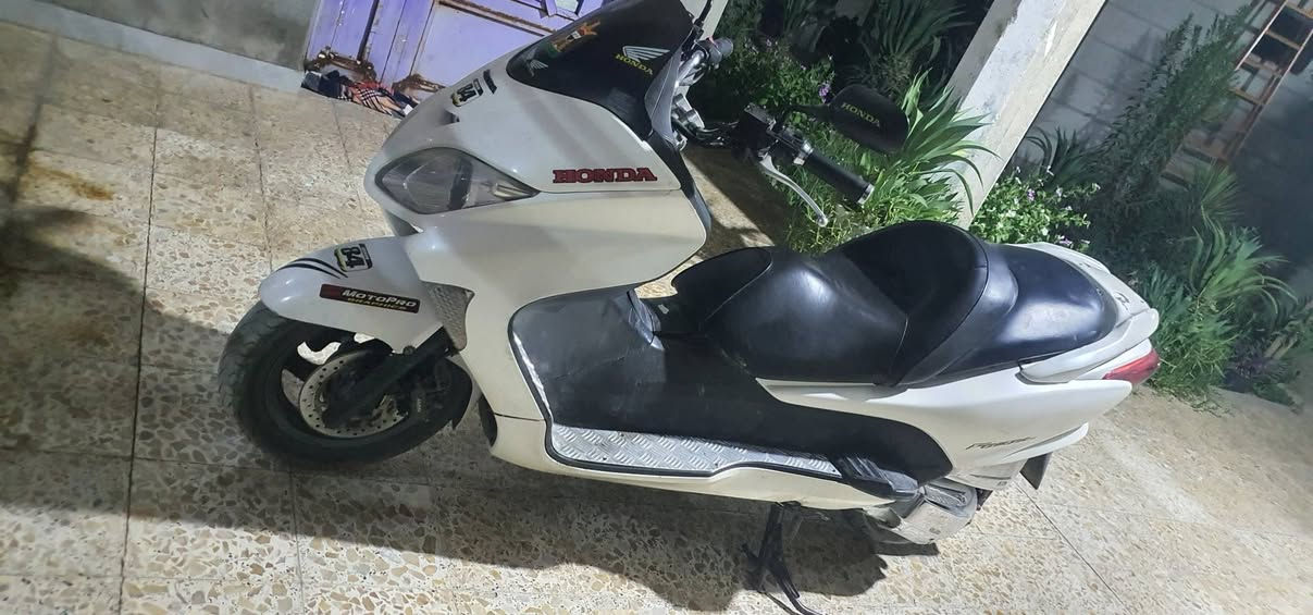 فورزه 08
السعر 1050بيه مجال قليل تعال وبيك خير وادلل

كربلاء طويريج 

الدراجه كامله نقصه بس روله كلج امامي
***********
