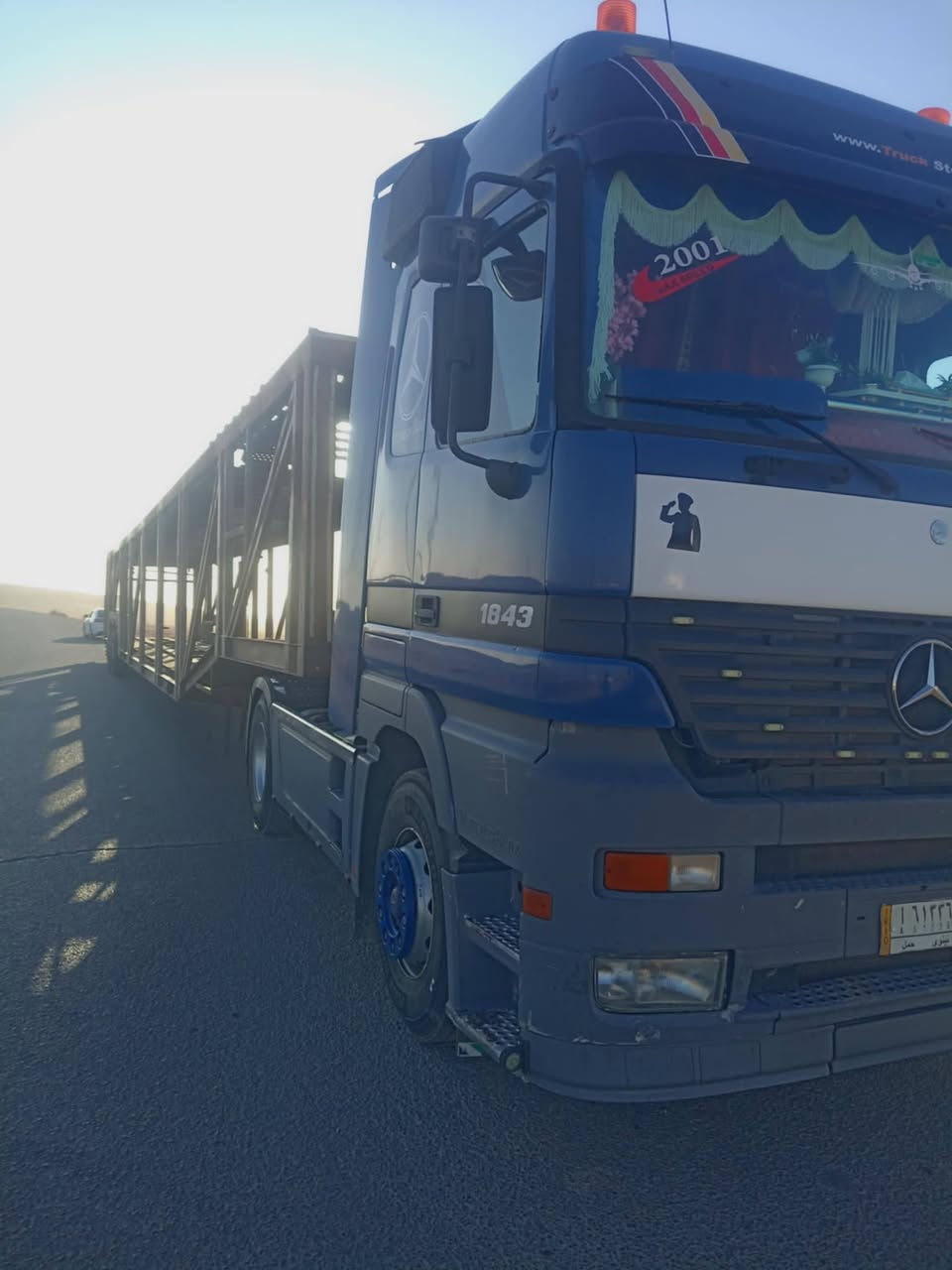 سلام عليكم سيارة اكتروز للبيع موديل 2002 حجم 43 
مكان الرمادي بل سنويه مربوطه صهريج ‏‪***********‬‏
سعر 240وبيه مجال
