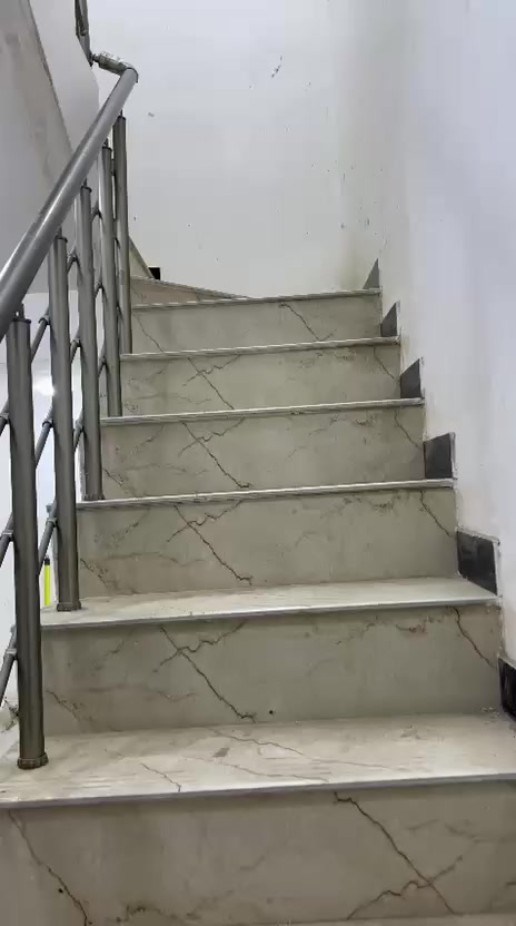 بيت جديد٥٠م للايجار في منطقة الدوره گراره 
للأستفسار ***********
