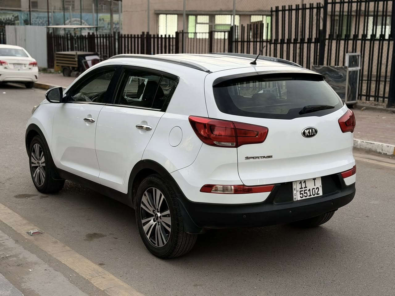 ياالله
السلام عليكم
كيا سبورتج 2015 خليجيه
بدون حادث بدون ايرباك بدون دواخل
سونار منشور
مكينه 2400 دوش المرغوب
گير اي تي المرغوب
اشاير مري
لد امامي 
تحكم ستيرن
كامره
مري شفط
اي بي اس
مكاني بغداد / اعضميه
السعر 157
***********
