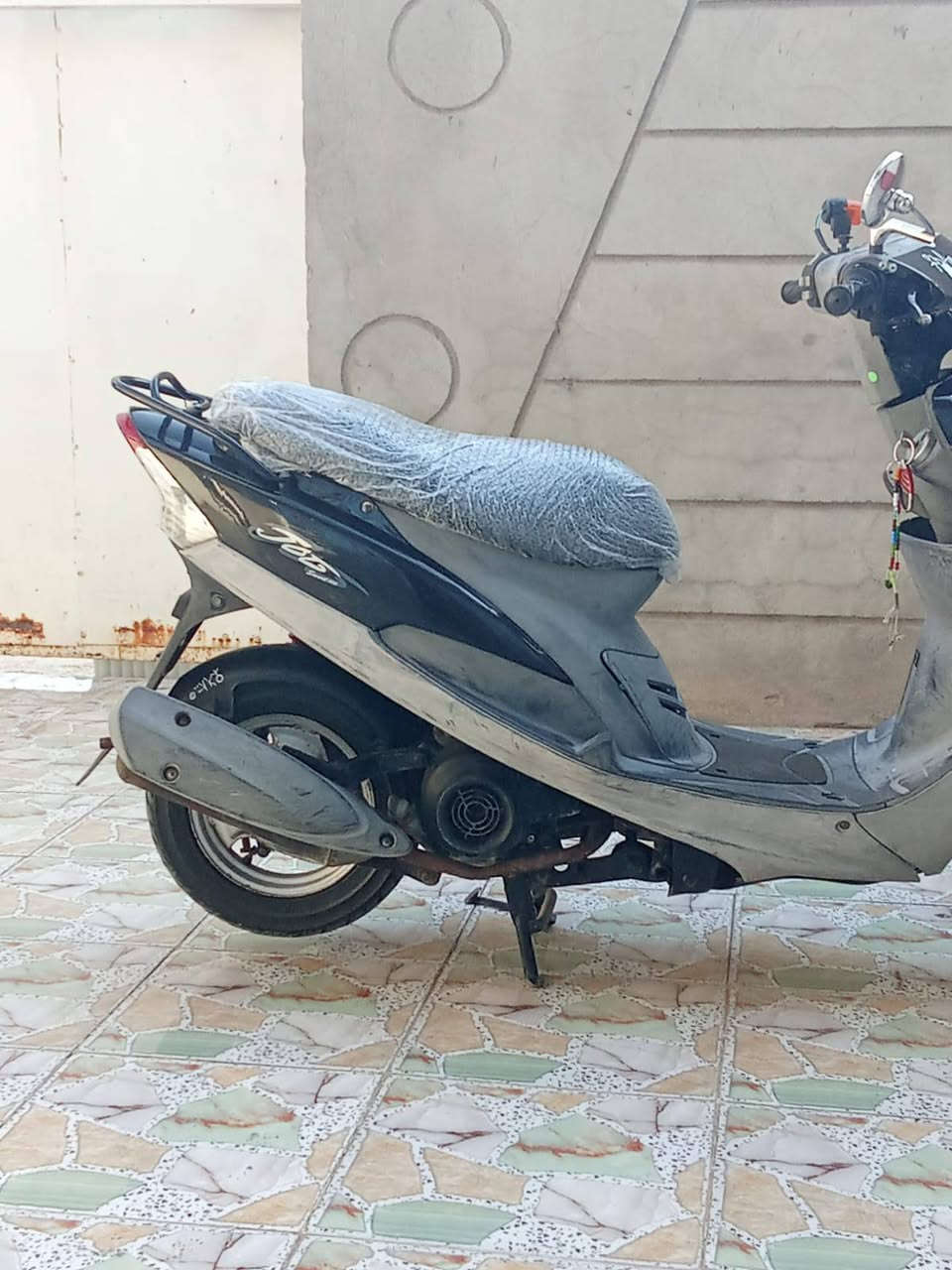 سلام عليكم دراجه رمبه شرط ما مفتوح بيها برغي ختم واحد السعر 675 وبيها مجال مكاني طويريج رقمي ***********
