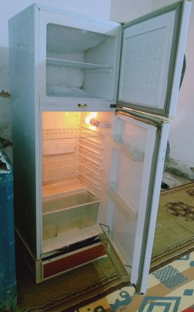 سلام عليكم خوان  ثلاجه البيع نضيفه فول شغله فوك و جوه ما شاء الله تجميد فول حلوه و ما بيه شي عنوان ديالى بعقوبه خابر و تدلل هاذ رقمي ***********
