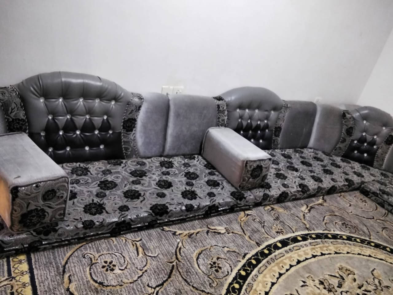 جلسه مع زوليه للبيع
السعر ٣٥٠ فقط


**إذا كنت صاحب هذا الإعلان وتريد حذفه لأي سبب، رجاءا أرسل رسالة إلى الدعم الفني**