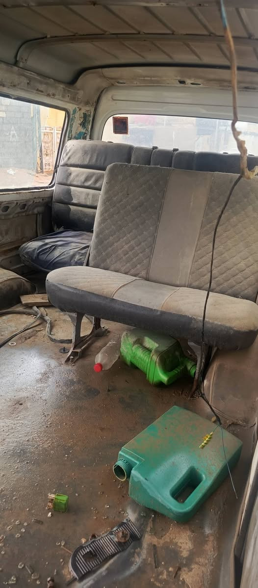 سلام عليكم يوجد ادوات مازده باص
1,مكينه كير اكسن نوع الوقود كاز
2,,بيبان جنطه دشبول 
3,,  استطابكسنات امامي 
3,  كشنات قلاب مازده البلادي العددد11كشن
السعار اتصال هاتفي فقط
***********
