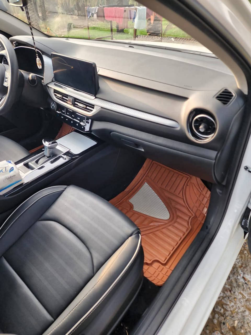 سلام عليكم كي ثري للبيع مديل 2025 العنوان لبصره شط العرب دوشمه ارضيه وصندوك  كفاله عامه لممشه 9000 مصادره بيه وكالة ***********
