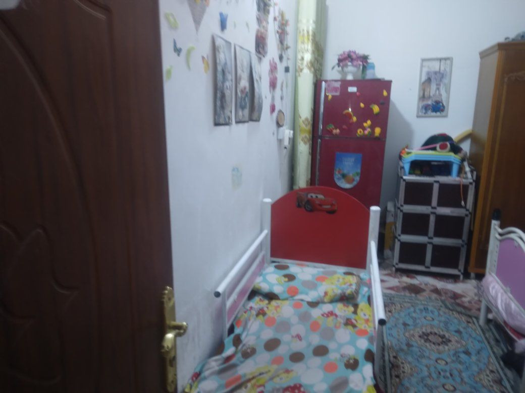 بيت للبيع ال معالي مقابل مدرسة النجف الاشرف قريب جدا على الشارع العام بناء حديث ونظيف علما الارض غير معوضه وبيها سند ٢٥ والسعر مناسب جدا غير متواجد على النت للتواصل اكثر الإتصال على الرقم ***********
