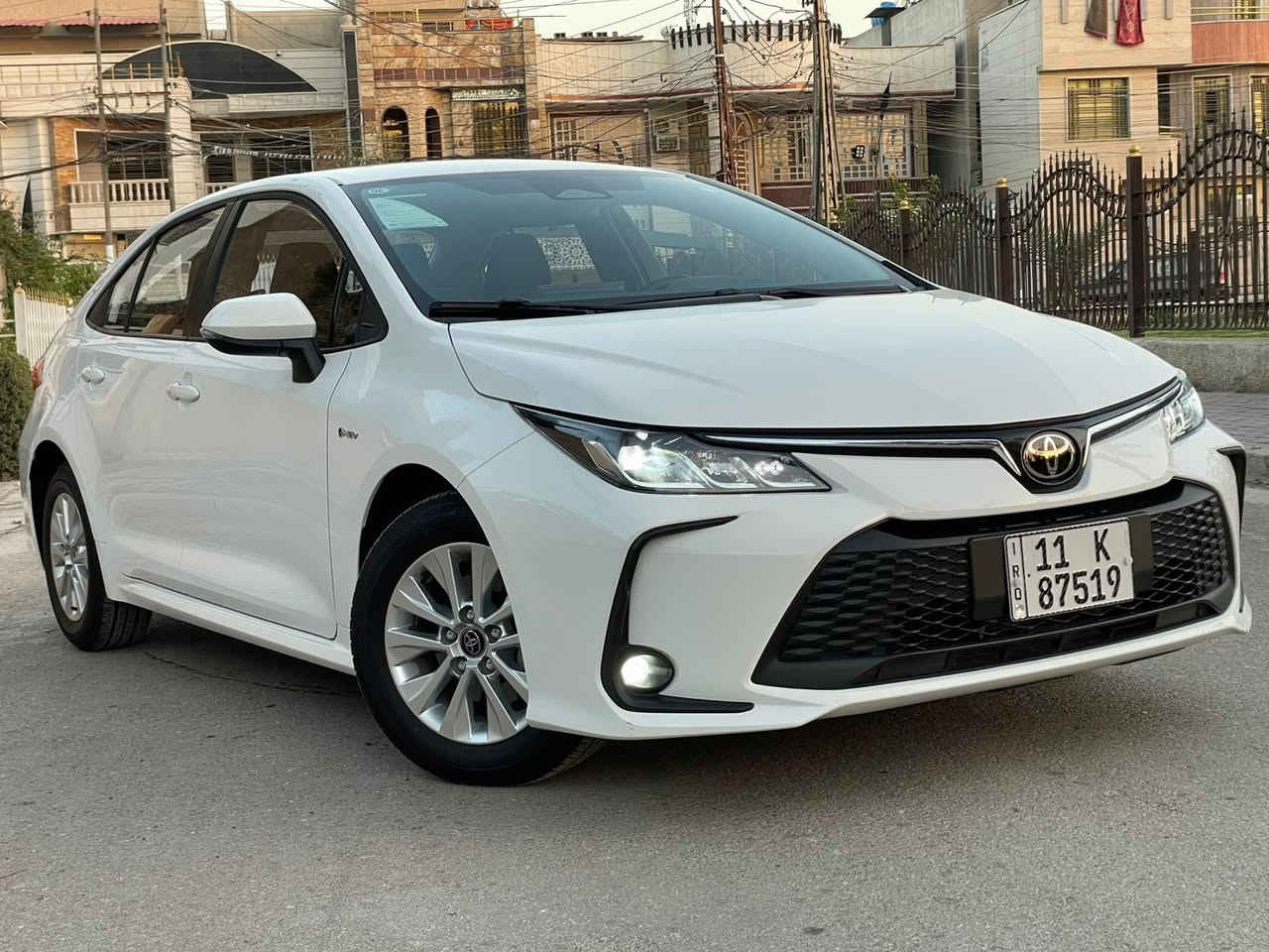 السلام عليكم كورلا هايبرد موديل ٢٥ شكل الخليجي ماشية ٣ الاف كفالة عامة اخت الزيرو مواصفات 
رادار امامي 
تحديد مسار 
كروس سرعة 
شاشة ابل كار بلي 
تبريد قطعتين 
اضاءة زنون
بصمة ابواب وتشغيل 
مكانها بغداد وسعرها ١٥٢ للاتصال 
***********
