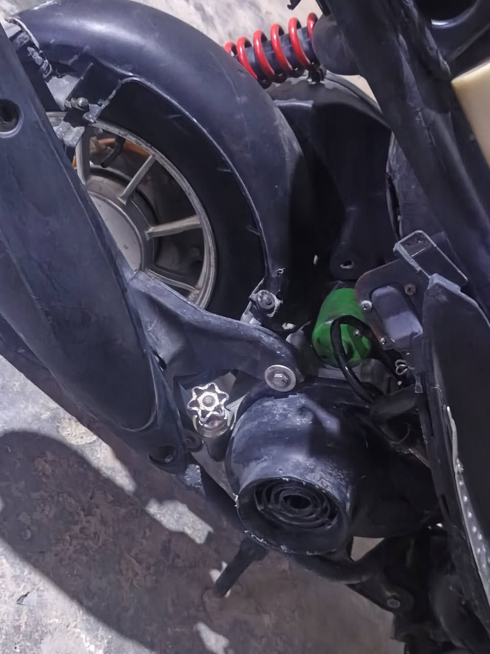 سلام عليكم عدله للببع كلشي ماعوزها مكينه خمسه وخمسين شلعه ومعدل حلو نكره بكل وقت السعر 350 وبيها مجال قليل  
‏‪***********‬‏
