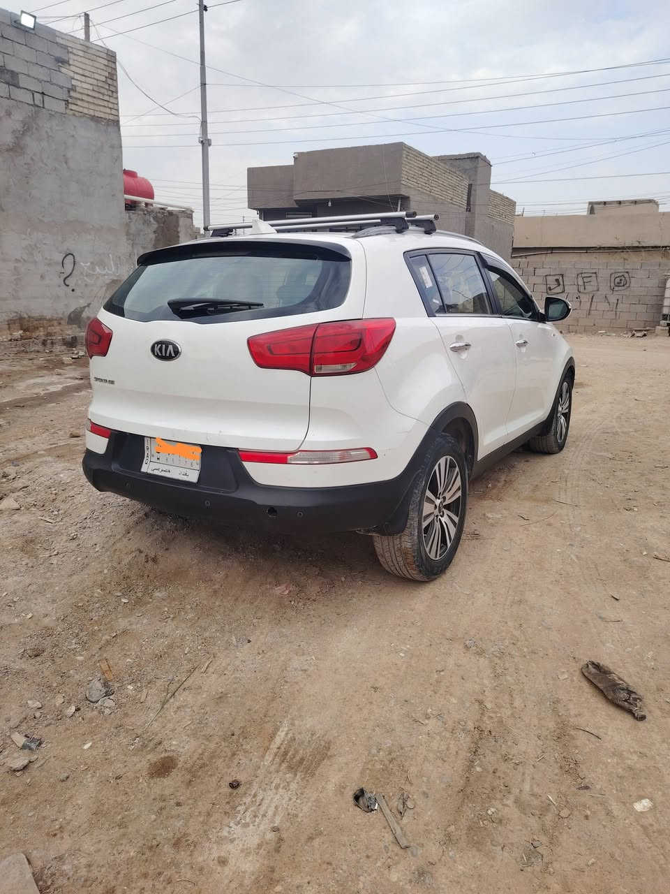 سلام عليكم ورحمة الله للبيع  كيا سبورتج 2014 محرك ٢٤٠٠ فول مواصفات السيارة حلوه بيه مكانات صبغ وبارد سونارها مرفق السعر 145 ورقه الموقع القريه النفطية *********** واتساب
