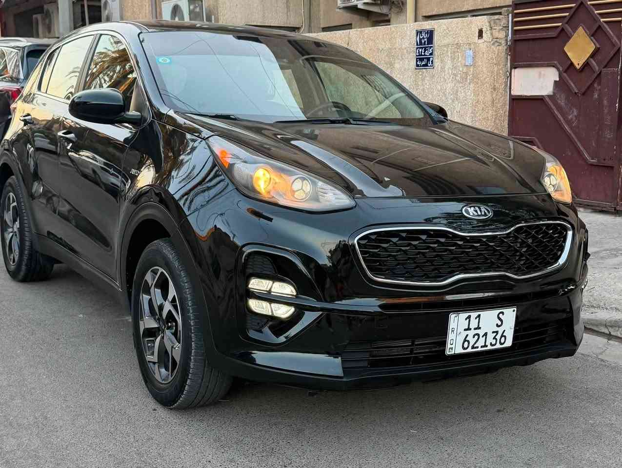 السلام عليكم

للبيع كيا سبورتج موديل ٢٠٢١ لون اسود مرقم بغداد انكليزي باسمي 

وارد امريكي فئة Ex  المعروفة
الحادث دعامية امامية فقط صبغ مع ثلاث اماكن بارد
العداد 64 الف ميل 

السعر 15,500$ يعني (١٥٥ ورقة) وبيها مجال بسيط 

للتواصل ***********
