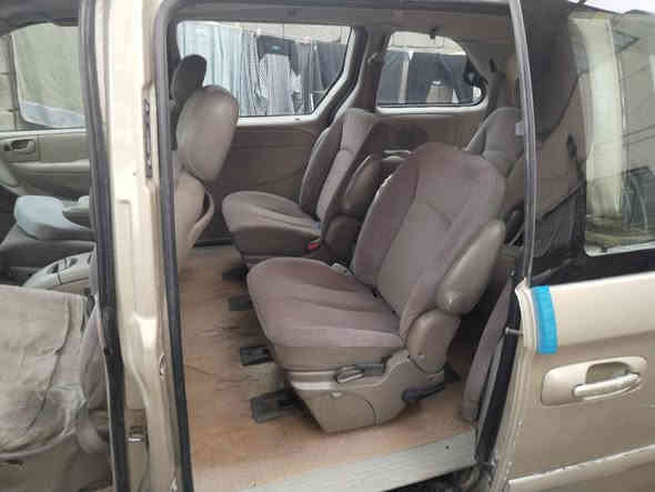 دوج كلايسر كرفان بتره موديل ٢٠٠٧ 
بيع او مراوس حسب القناعه  رقم بغداد جديد وبسمي السعر ٧٠وبيه مجال ***********
