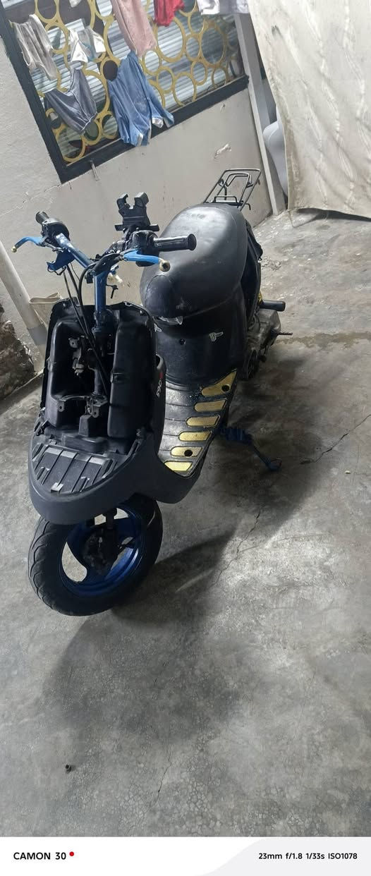 بطه ستين مال لعب للبيع تجفيت جديد صار له سبوع دراجه حلوه كفراتها وسواداتها كامل مكمل موجود فقط أكو مشكله بل كلج الأمامي قيم ونطي سعر.


**إذا كنت صاحب هذا الإعلان وتريد حذفه لأي سبب، رجاءا أرسل رسالة إلى الدعم الفني**