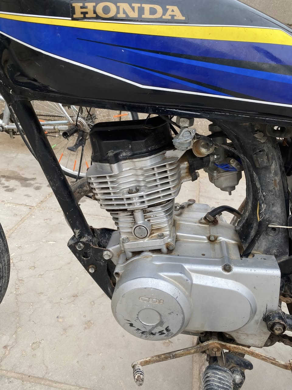 سلام عليكم كلك كلك  دراجه البيع محرك موديل 
٢٣مفوال نهضه أو شلعه 

دراجه شوفت عينك غراض كله جديد 
مستعجل عليه مكاني ديوانيه يم سيطرت عفج


**إذا كنت صاحب هذا الإعلان وتريد حذفه لأي سبب، رجاءا أرسل رسالة إلى الدعم الفني**