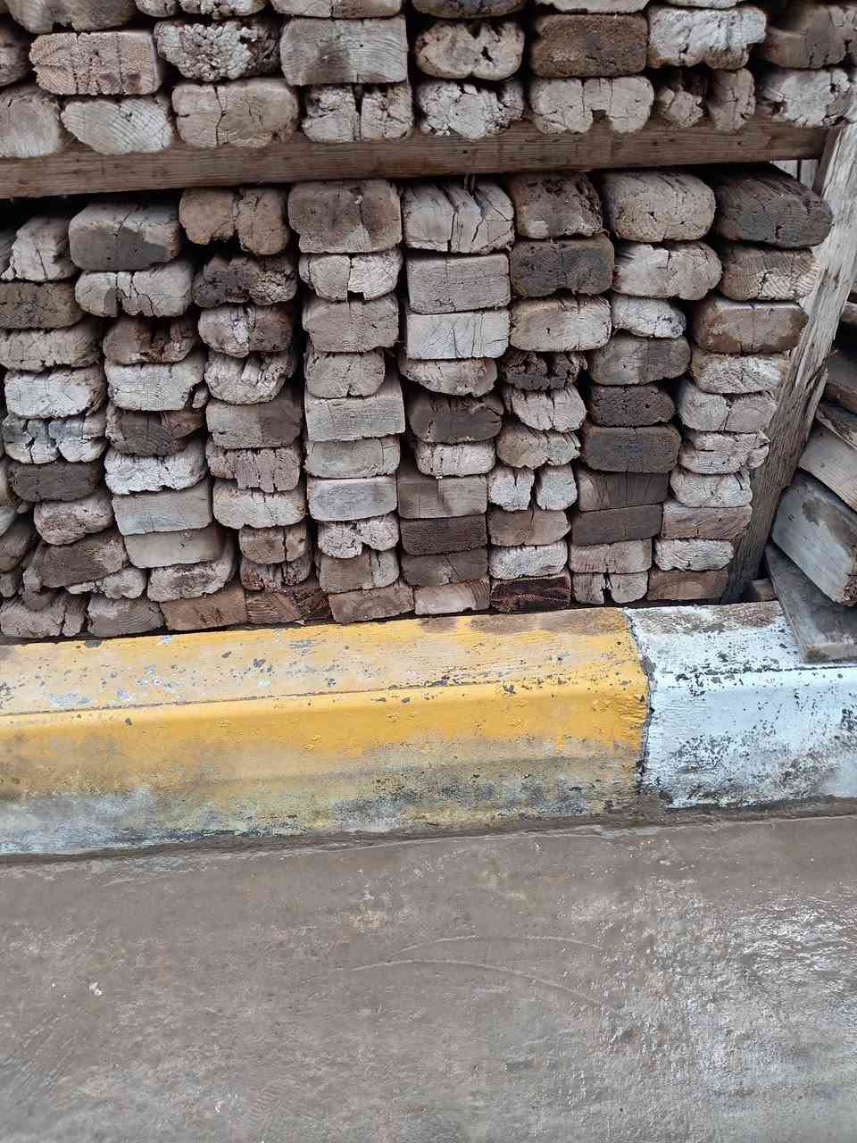 السلام عليكم مغاسل عدد ثلاث مكعب الالوان الشطره سعر مناسب ***********
