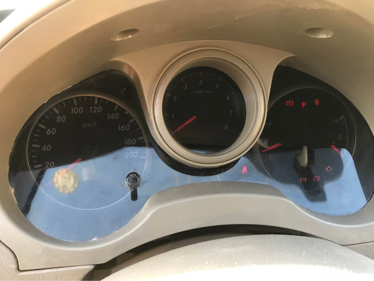 جۆنوای ٢٠١٣
گیرومەکینە لانسەر 
جوار تایەی لۆک
جوار جام کارەبا
قفل مەرکەزی
سلایدق ئاوئنە ئیشارەت
لایت بەرزو نزم
ئەیبی ئیس
١٨٠ هەزار حەقیقی رۆشتوە
بئ بۆیاخ بەشەرت 
هیجی پئوە نیە سەیارەکە
سەنەوی تا ٢٠٢٦ تازەیە
بەشەرتی تەحویلو خەرامە
تەبریت سارد و گەرم
بئ تەقەو رەقە
شاشە ئایپادو کامئرا
گەر مشتەری نیت تیل مەکە
نرخ ٨٢گلاو معامەلە
ناونیشان دەربەندیخان

وەتسس ئاپ 
ڤایبەر*********** دار بنديهكان, السليمانية
