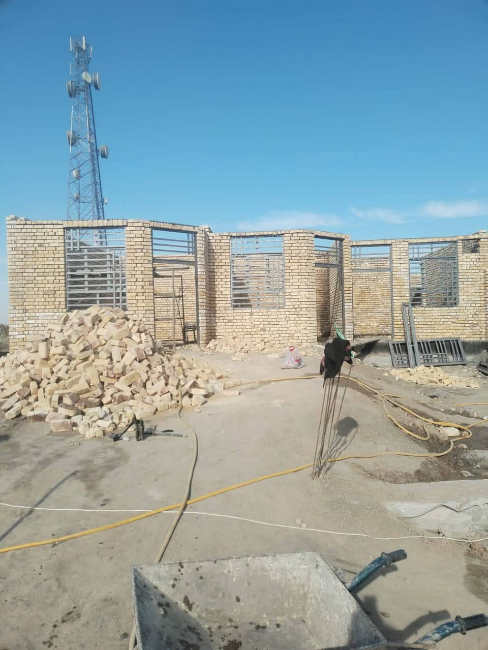 السلام عليكم خلفه بناء شغل نضيف ولتزام بلعمل متفرغ حاليا ناصريه مركز ‏‪***********‬‏
