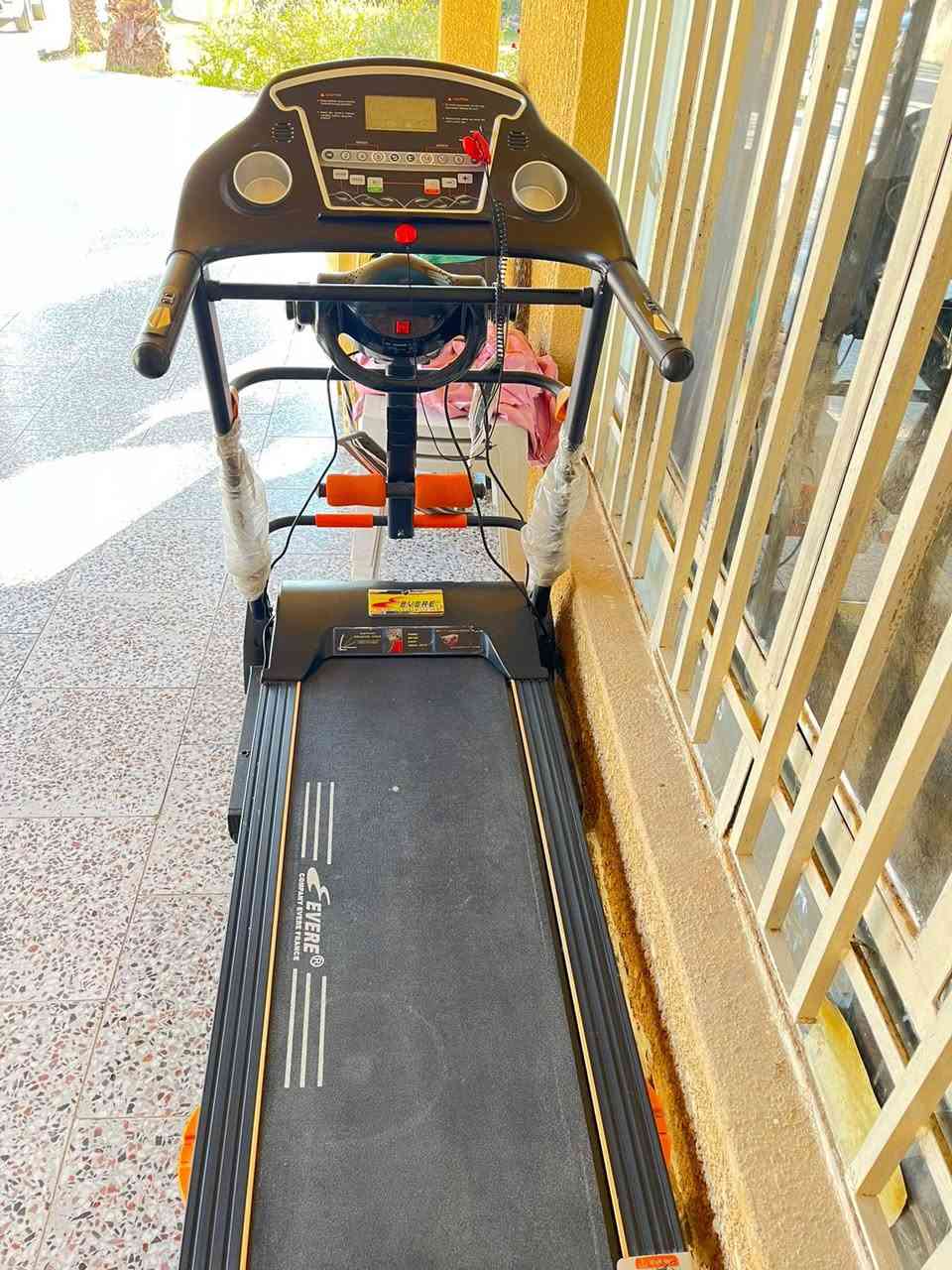 جهاز تمارين جري جبلي للبيع
التواصل عبر الرقم ***********
