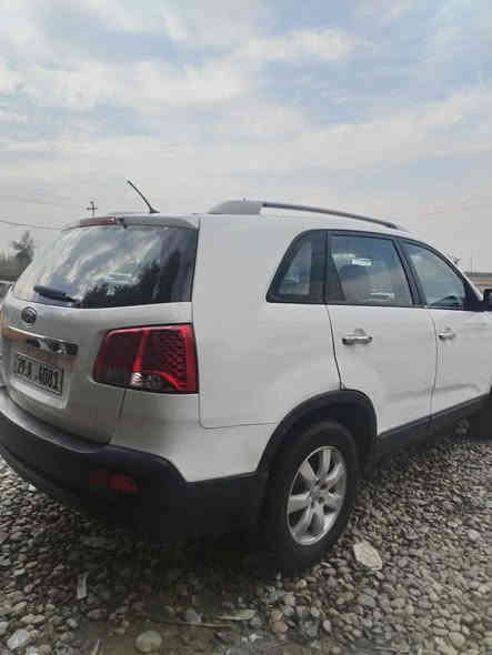 سلام عليكم سورنتو مديل 2012 مكفوله كفاله عامه حته 7راكب  دعميات اصليه عده بار بلا باب موضح بسونار خاص مغلق نتصل وتدلل سعر 148 بيها مجال ***********
