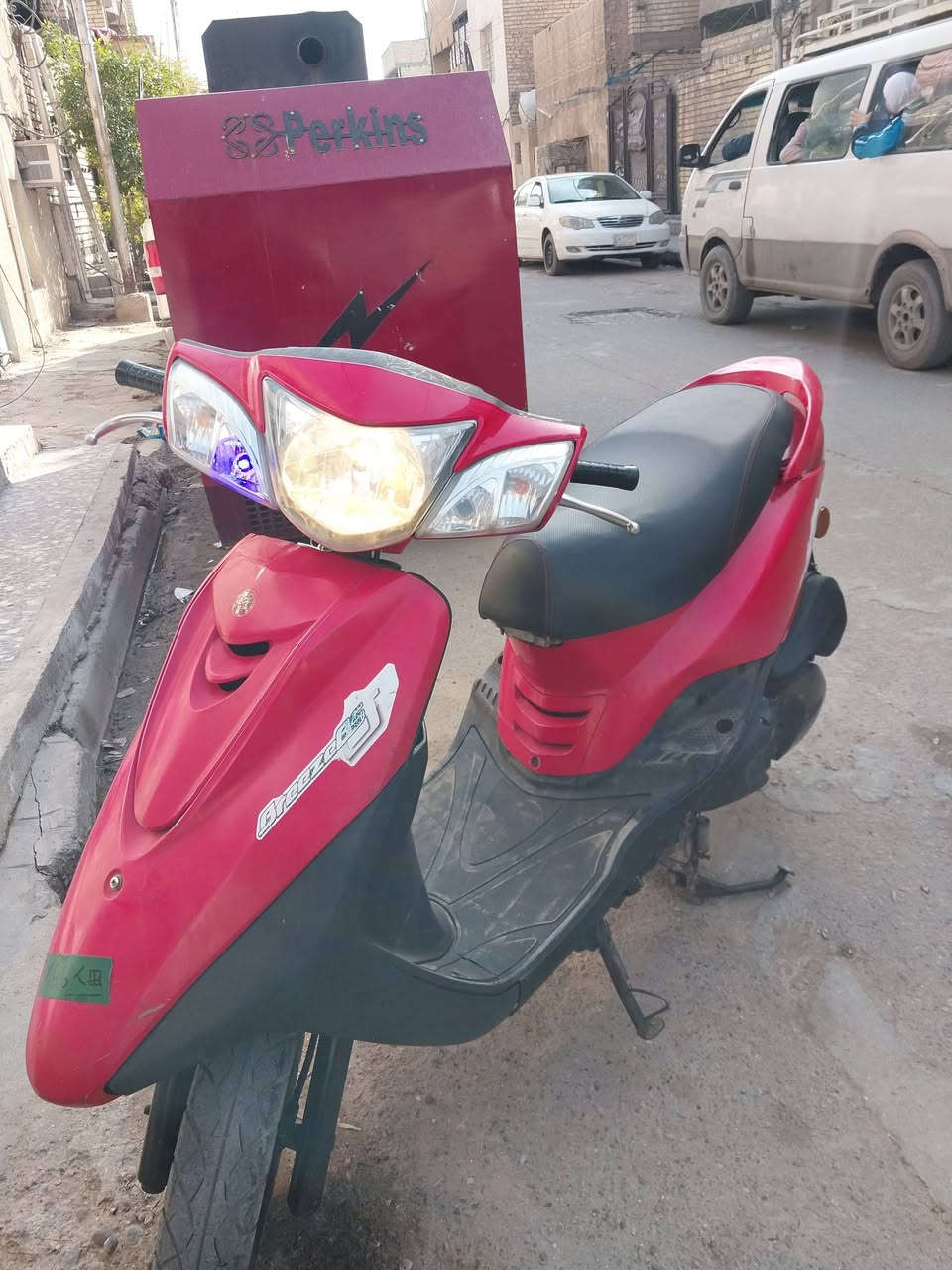 دراجه بغبغاء كفرات اصليه محرك ابلادي سلف كهربائيات كله شغاله مكاني شعله رقمي *********** اخوان الي يريده يخابر لان اني مكلف بل نشر
