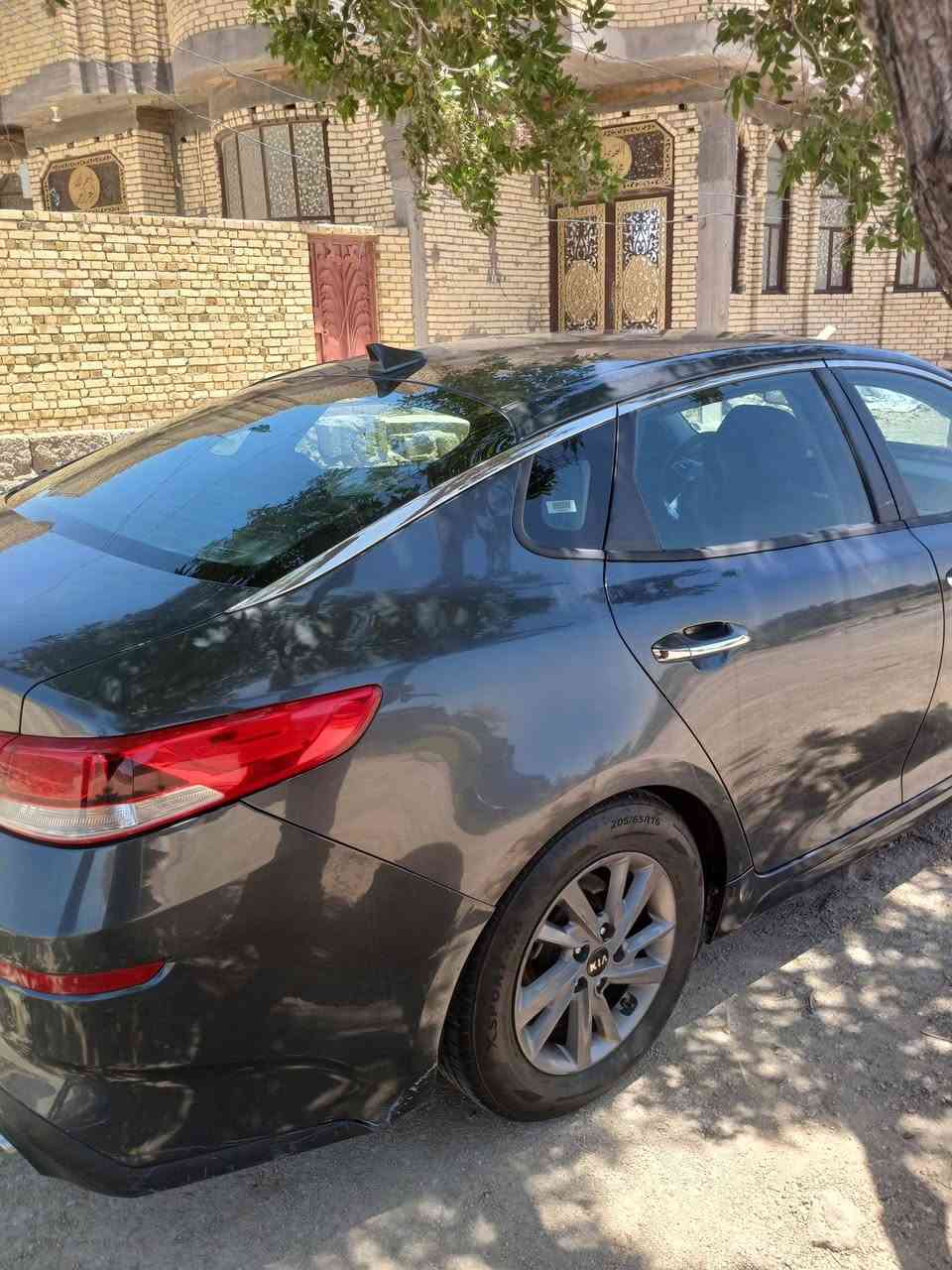 كيا اوبتما موديل ٢٠٢٠ امريكي حرة بسمي ضربتها باب تبديل الجهة العامل الخلفي ***********
