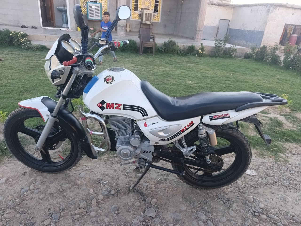 للبيع محرك 150 ماطور مكفول وكامل كله شغال كهربائيات سلف موديل 2019
السعر 800 للستفسار ***********
