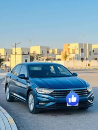 جيتا للبيع موديل 2019 ضرر فقط بابين وبدون داخل سياره جديده وبعد احلا م...