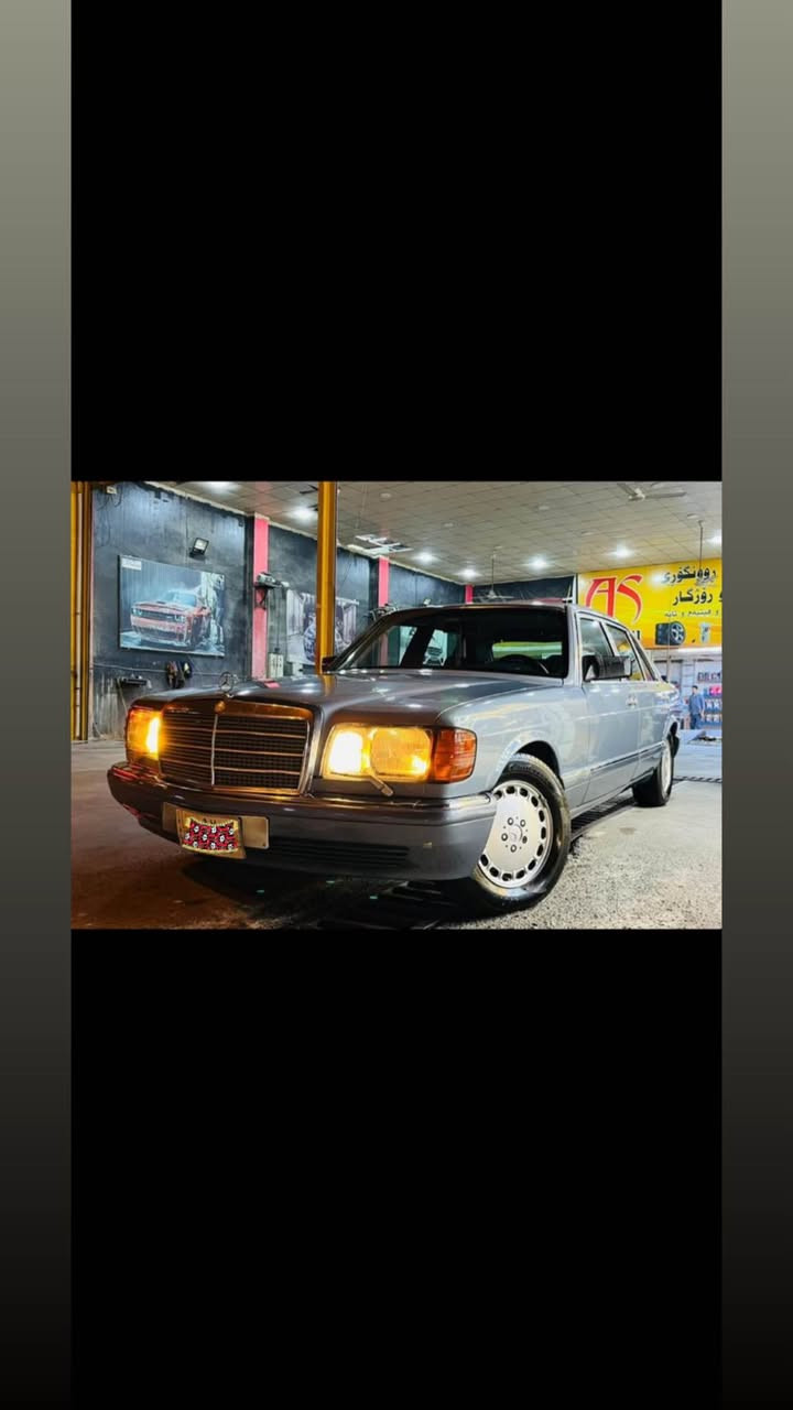 مرسيدس 1990 SEL باب طويل ، مكينة بلادي قبغ أسود ، داخل لون نيلي (حبري) قماش ، رقم بغداد بإسمي سنوية عظم عاج ، صبغ عام للجمالية ، بدون سلايد (وارد يابان) ..كير ومكينة بشرط .. کافالە و هەمووشتیکی بەشەرتە و جاهیزە ماڵی دۆستە یەک دینار مەسرەفی هەبوو مەیبە و سەیارەی ماڵانی ١٣٧ مەجال 

*********** Singapore
