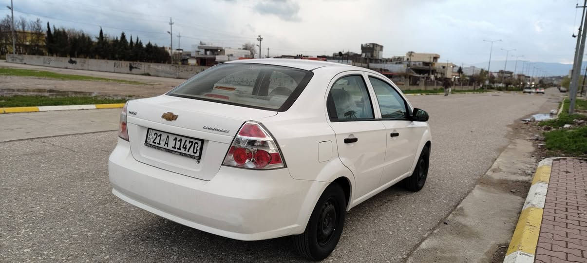 ئەڤیۆمۆدیل2011گێڕعادی سپی بەفری ناوزەرد مەکینە فەل 209هەزار ڕۆشتووە ڕەقەم سلیمانی سەنەوی بەسەر جووە ڕەقەمی  تازەیە بێ بۆیاخە دەعمیەکانیشی بویاخ نیەپیشوودوایی کەپسە دەعمولیدراوی نیە سەیارەکەنمونەیە جوانیا زورتندوتۆڵە چوارتایەیی تازەی لەژیرە تەبرید لەسەرسویج گێڕومەکینەی بەشەرت سعری 64گەڵاومجال شوین هەڵەبجەی تازە 
***********
*********** دار بنديهكان, السليمانية
