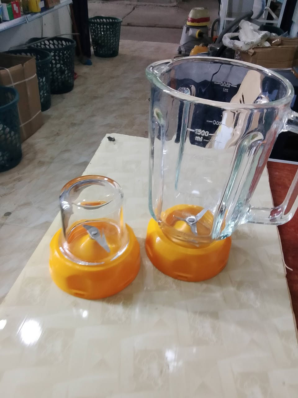 وصول مواد احتياطيه للاجهزة المنزلية ويوجد صيانة للاجهزة المنزلية العنوان سوق القيارة  عمارة الدشات فرع سوق الطيور رقم الهاتف ***********
