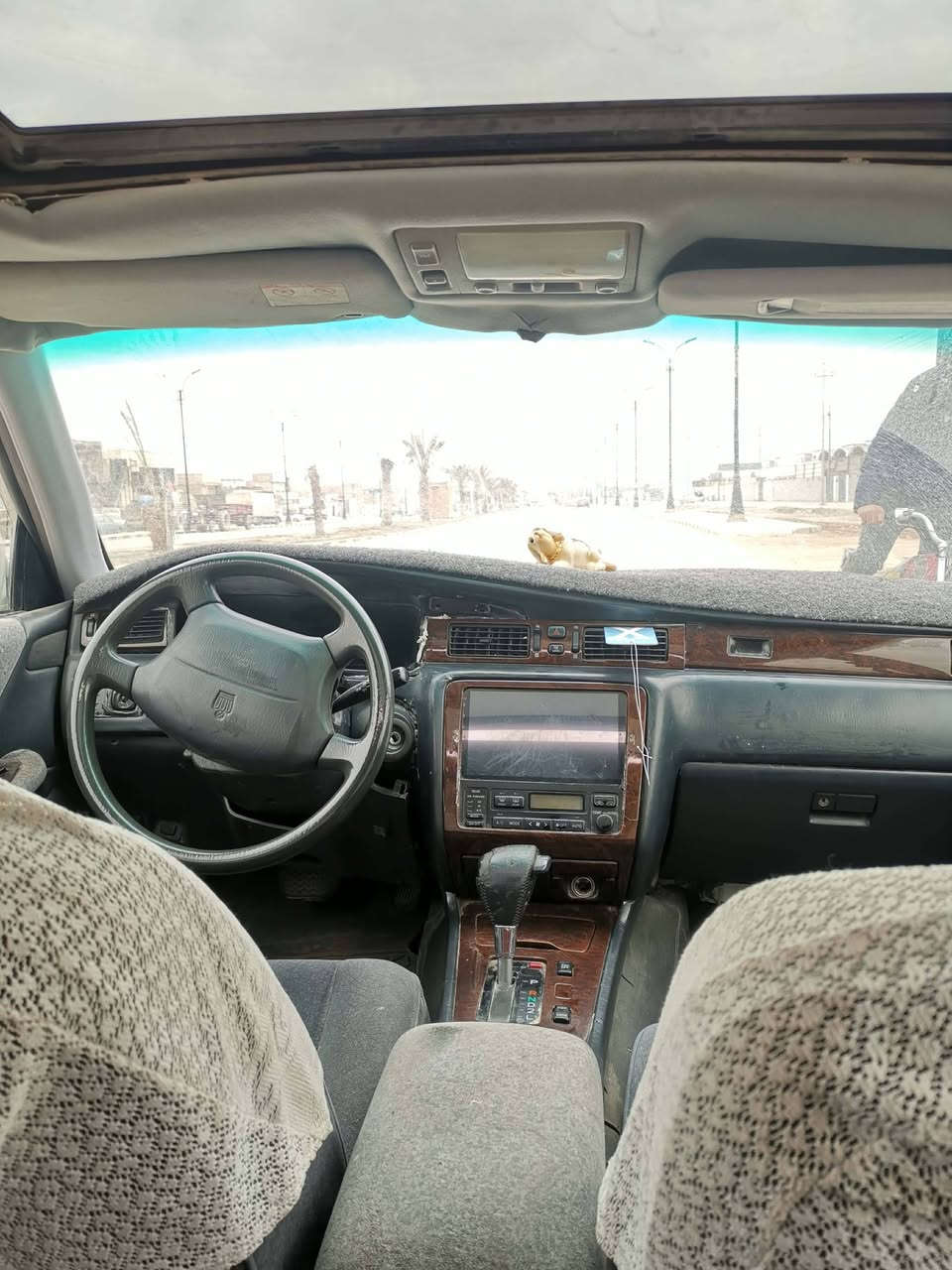 السلام عليكم راس الثور للبيع ابيض صدفي حلوه السياره  فتحه كشنات كهربائيات  امداو  ثاني يوم كصت قماره فقط  مكينه فيشتين حداديه بل جيس تبريد ثلج سنويه سنت ٢٨ يله تصقط السعر ٨٦ او بيها مجال قليل العنوان نجف كوفه قرب معمل الببسي رقم التلفون *********** ملاحضه اني مكلف بل نشر اتصل عله الرقم
