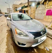 موديل ٢٠١٥ . ٣ قطع صبغ من الجرد كير ومحرك تمام ٠٧٧٣٨٦٣٧٧١٠