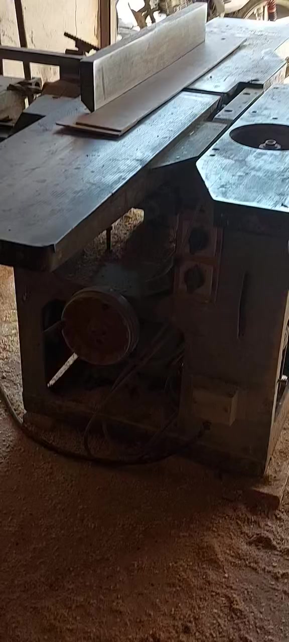 غراض محل للبيع مكيني اطالي ومنشار لولبي وحادوه


**إذا كنت صاحب هذا الإعلان وتريد حذفه لأي سبب، رجاءا أرسل رسالة إلى الدعم الفني**