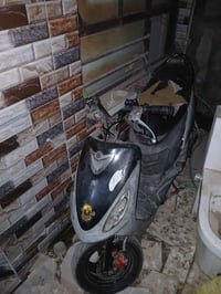 منغولي نقصه بس كبريتر وتشتغل السعر ١٠٠  مكاني بغداد بل بياع 0772555238...