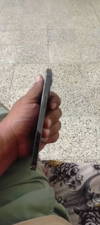آيفون 13 برو • ٢٥٦ • بطارية ٧٦