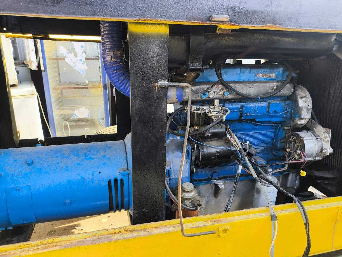 السلام عليكم
يوجد محرك فوركسن للبيع بلادي لحيم
لحيم ولدن وفافون وهودروجين شرط الشقل نص نكره
العنوان الشرقاط الساحل الايسر سديره طق طق اتصل ***********
