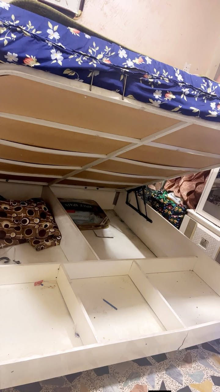 غرفه نوم للبيع متروكه السعر ١٠٠٠مليون سعرها ٢٢ورقه


**إذا كنت صاحب هذا الإعلان وتريد حذفه لأي سبب، رجاءا أرسل رسالة إلى الدعم الفني**