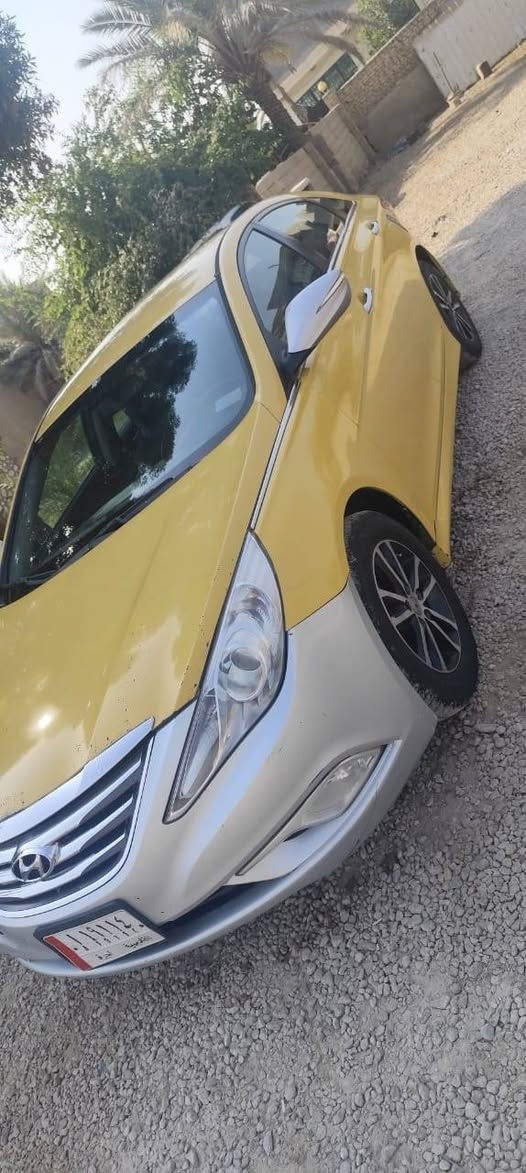 سلام عليكم 
سوناته وارد امركي 2014 حادثه جاملغات امامي فقط بدون دواخل سيارة فول موصفات عده الفتحه جاهزه مكينه جديده كير حداديه تبريد تخم تاير السعر 115مكان السيارة بابل القاسم *********** مكلف بل النشر
