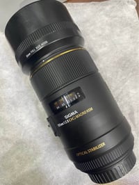 عدسة ماكرو ١٠٥مم • فتحة ٢.٨ • ضمان ٣شهور