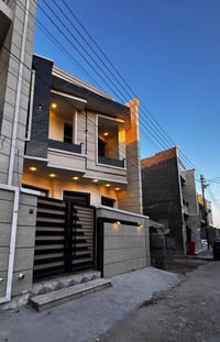 للبيع بيت سكني المساحة: 100 م² يتكون من 3 غرف، 2 حمام، 2 صالة، طابقين،...