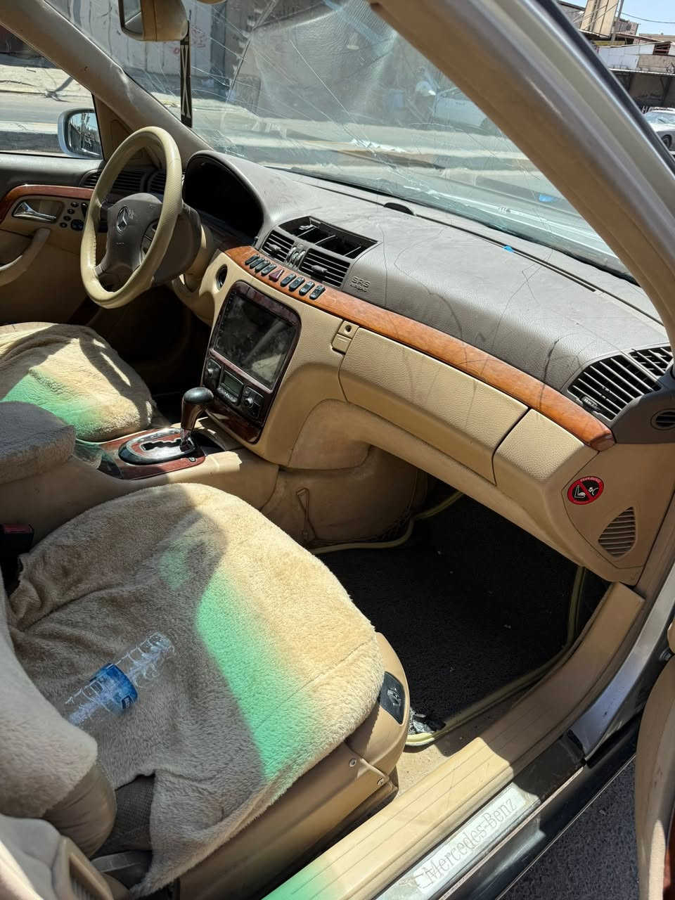 السلام عليكم مارسدس للبيع موديل 2003 خليجيه رقم بصره للبيع مكاني البصره ابي الخصيب السعر ٨٠ وبيها مجال للطيبين 
للاستفسار ***********
