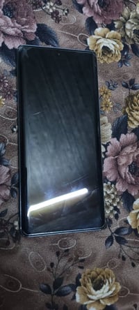 هونر X9a 5G • ضربة • الموصل الايمن