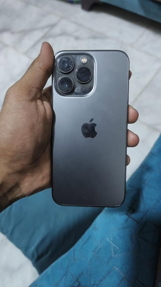 ايفون 13برو برو ذاكره256بطاريه84كلشي ما مبدل ستعمال بيت بي بس هاي نقطه سوده جوه مثل ما ما موضح سعر500الف ابو بي مجال رقمي ***********
