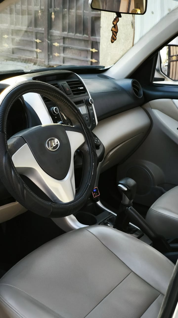 ليفان x60 2016
كير اوتو ومحرك نظيف 

ملاحظاتها كشر جارد وشخوط
صندوك مصبوغ 

صندوك مصبوغ

صدر 70‎%‎ 

مكاني بغداد بيع او مراوس حسب القناعة 

سعر البيع 72


**إذا كنت صاحب هذا الإعلان وتريد حذفه لأي سبب، رجاءا أرسل رسالة إلى الدعم الفني**