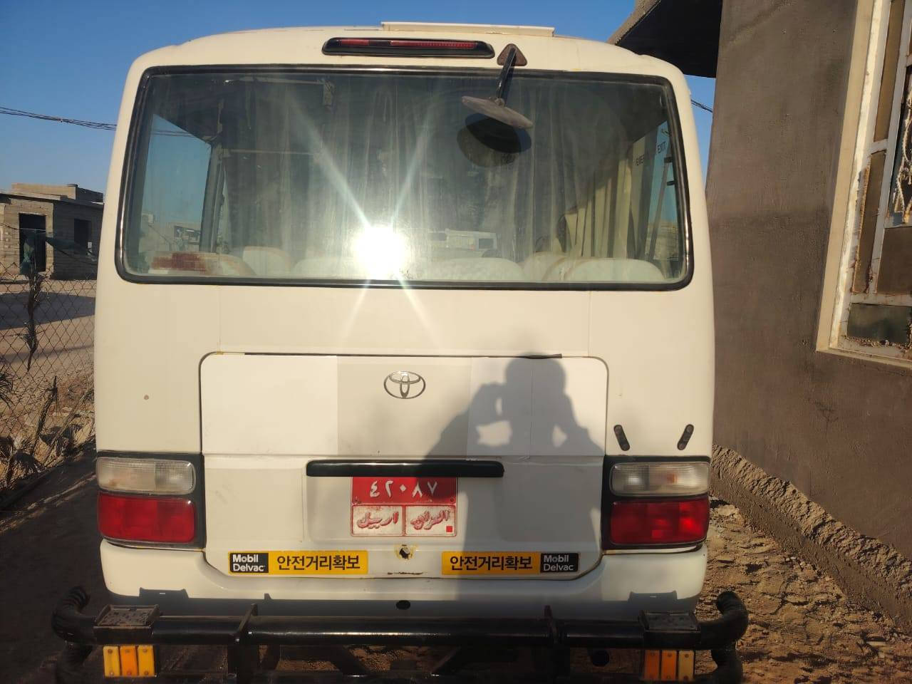 سلام عليكم كوستر البيع 2009 مكينه كاز جديده تخم تاير مفحوصه شركه بيه باج رقم اربيل بسمي تبريد ثلج سياره مكفوله السعر185وبيه مجال*********** مكان بصره الدير
