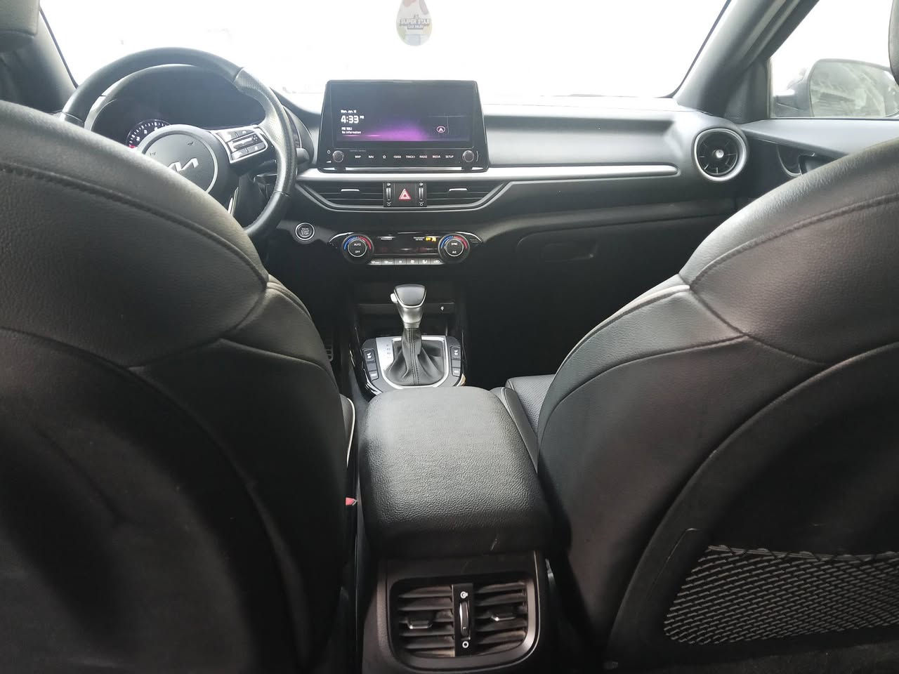 السلام عليكم للبيع فورتي جي تي لاين فول مواصفات
بصمه وفتحه وتشغيل عن بعد وكشنات جلد وتدفئه وتبريد بالكشنات
السعر 175 بي مجال بسيط
موبايل ***********
