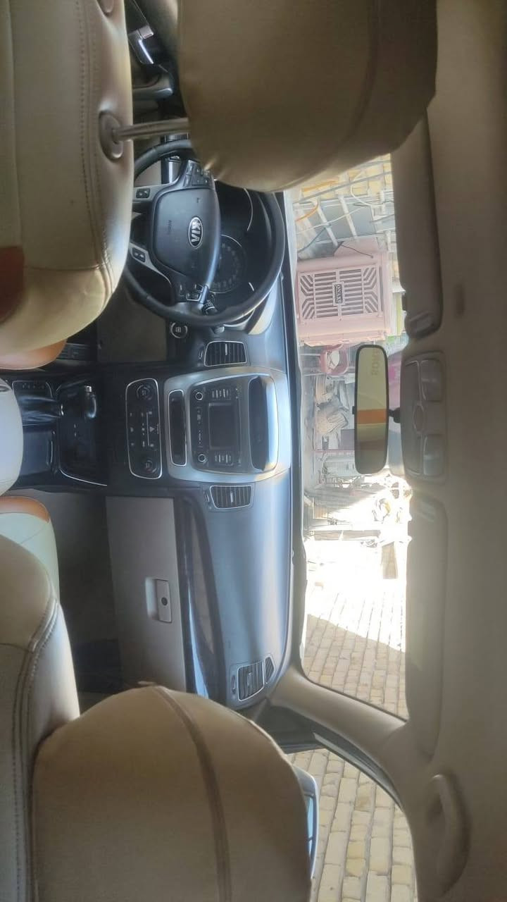 سلام عليكم.  
سورنتو 2015  سته سلندر 
رقم قادسية
فول مواصفات عدا البنوراما 
مكفوله  من الصبغ والظربه والمعجون 
عدا حالوب  بسيط 
مكان بابل ***********
سعر 153.
