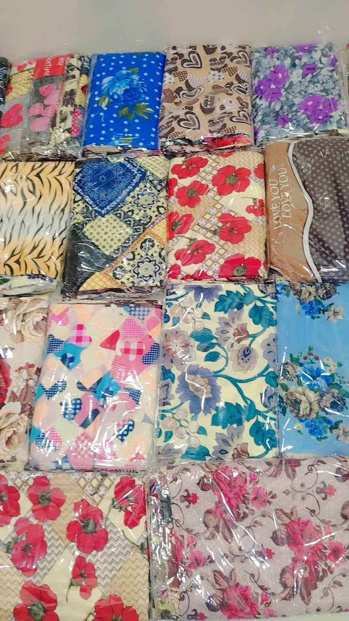 مخاديد جملة الدرزن  12 قطعة ب 4000
متوفر كمية 50 درزن  كلهم بيهم مجال
***********
