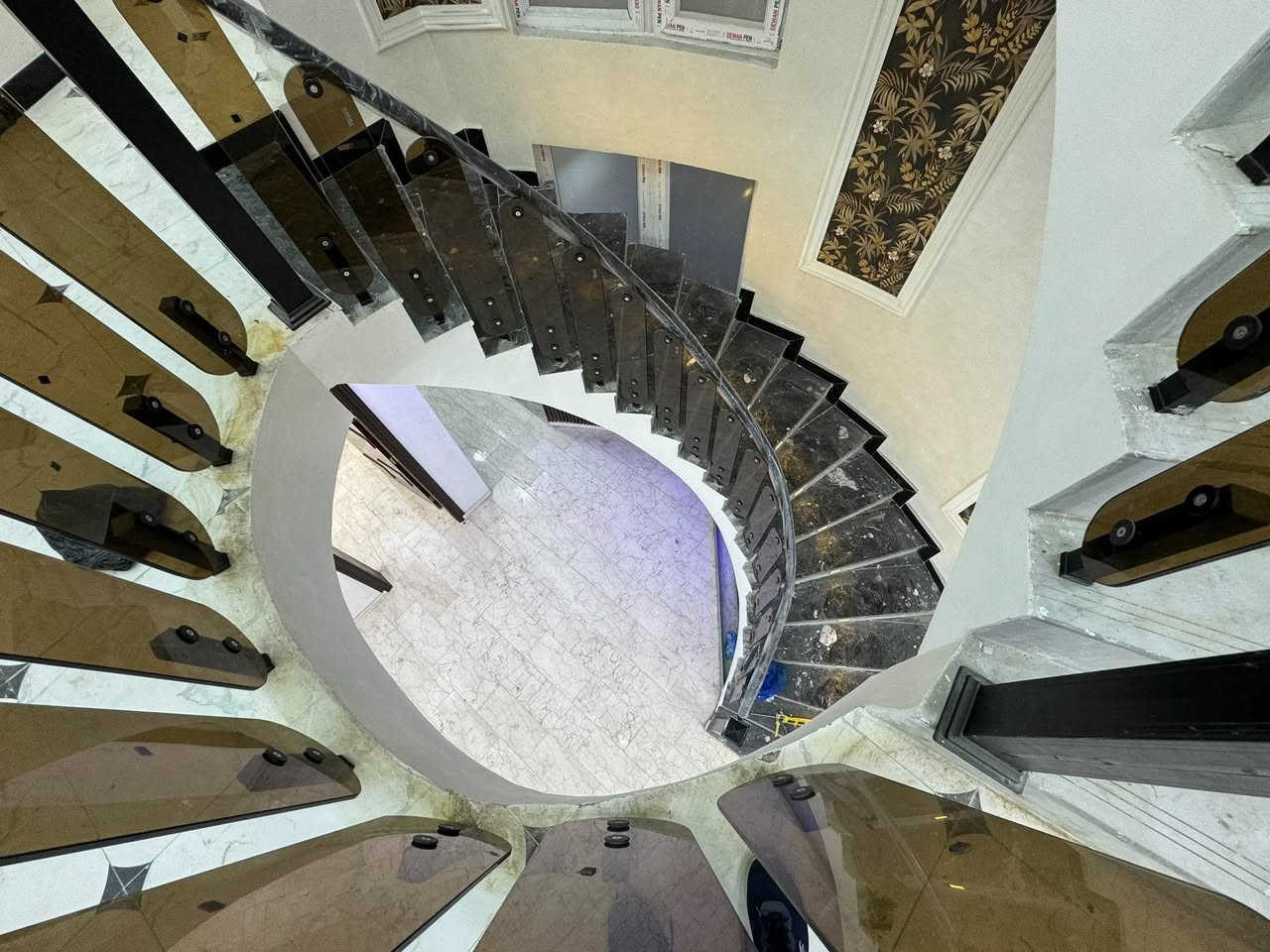 بيت للبيع

المساحه - 150م

العنوان - حي اور الثانيه  خلف الحج والعمره
تفاصيل البناء - طابقين مسلح حديث 
ط1 - غرفه +صاله+استقبال +مطبخ+ صحيات 
ط2 - غرف نظام سويت 2+غرفه+صاله +مطبخ+صحيات

للمزيد من المعلومات يمكنكم التواصل معنا 
على صفحة الفيس بوك ( المثنى للعقار) 
او الاتصال على الرقم التالي 
*********** ابو سيف
للمزيد من العروض الدخول على الرابط
https://web.facebook.com/groups/353423759199621
او قناتنا على اليوتيوب
https://youtu.be/wNJnyaBvaoU ناصرية, ذي قار
